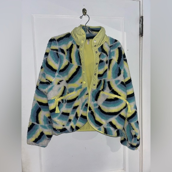 Free People FP Movement Rocky Ridge Fleece Jacket Size XS Multicolor Print Crop - Picture 2 of 6
